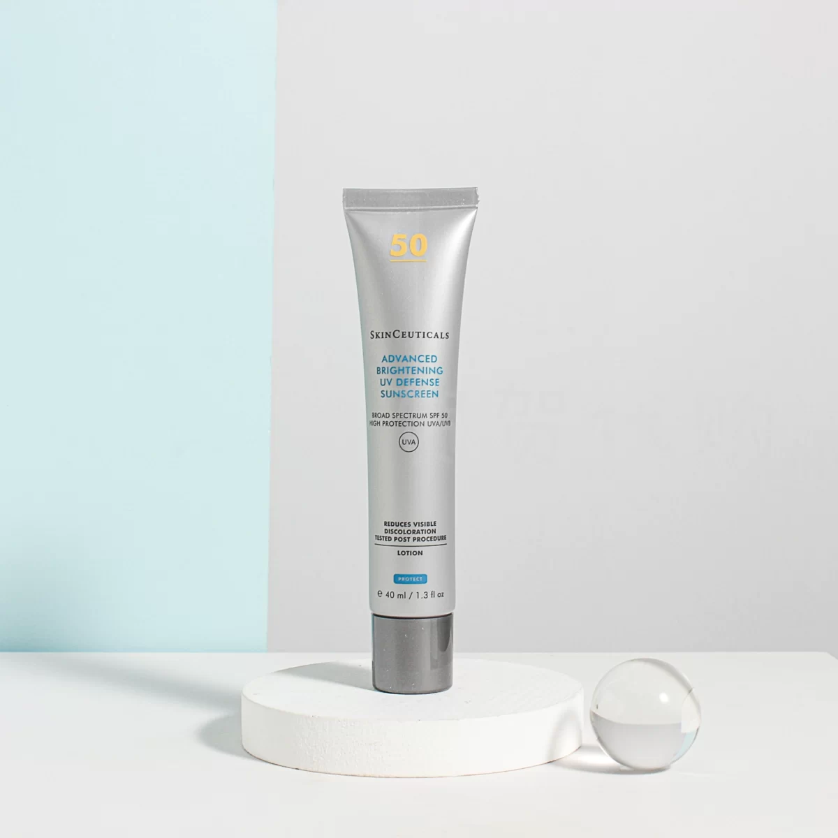 SKINCEUTICALS Легкий солнцезащитный крем для ровного тона кожи 40 мл Advanced Brightening UV Defense SPF50 40 мл 1