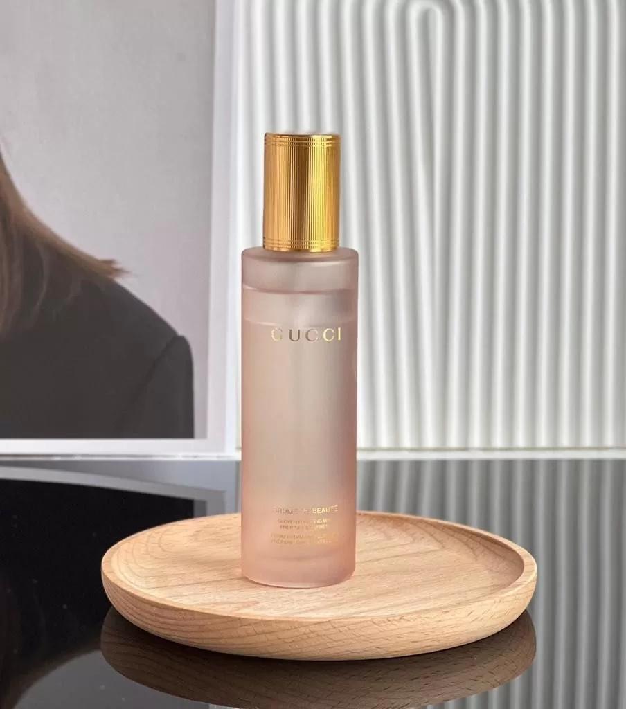 GUCCI GLOW HYDRATING MIST Спрей для нанесения макияжа, 80 мл (2)