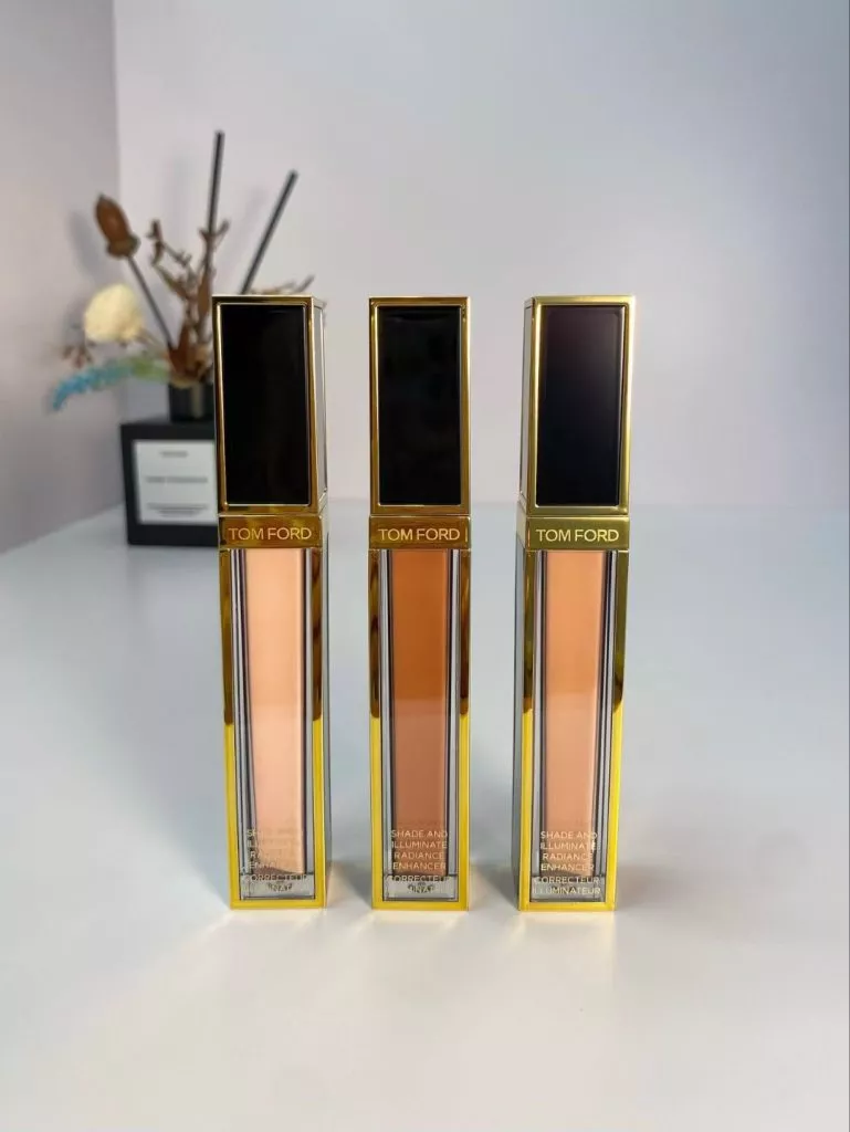 Tom Ford shade and illuminate radiance enhancer